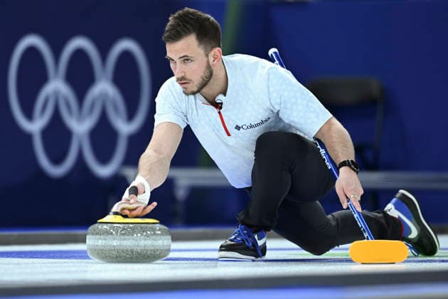(260207) -- CORTINA D AMPEZZO, Feb. 7, 2026 -- Korey Dropkin of the United States competes during the curling mixed doubles round robin session 8 match between the United States and Britain of the 2026 Milan-Cortina Winter Olympics in Cortina D Ampezzo, Italy, Feb. 7, 2026. ) (MICO2026)ITALY-CORTINA D AMPEZZO-OLYMPIC Winter games, Winterspiele,Spiele, Summer games CURLING-MIXED DOUBLES-ROUND ROBIN LianxYi 