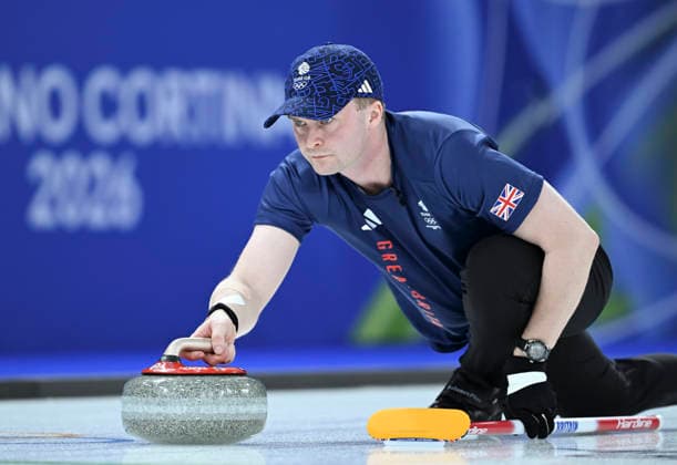 (260207) -- CORTINA D AMPEZZO, Feb. 7, 2026 -- Bruce Mouat of Britain competes during the curling mixed doubles round robin session 8 match between the United States and Britain of the 2026 Milan-Cortina Winter Olympics in Cortina D Ampezzo, Italy, Feb. 7, 2026. ) (MICO2026)ITALY-CORTINA D AMPEZZO-OLYMPIC Winter games, Winterspiele,Spiele, Summer games CURLING-MIXED DOUBLES-ROUND ROBIN LianxYi 