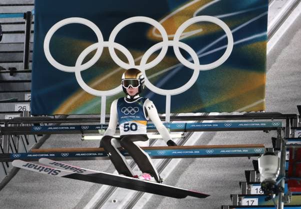 Nika PREVC (SLO). Skispringen der Frauen von der Normalschanze. Olympische Winterspiele 2026. 7.2.2026, in Predazzo Skijumping Stadium, Italien. Quelle Copyright Credit : Oryk HAIST *** Nika PREVC SLO Womens ski jumping from the normal hill 2026 Winter Olympics 7 2 2026, in Predazzo Skijumping Stadium, Italy Source Copyright Credit Oryk HAIST xOLY-LL-SJP01x