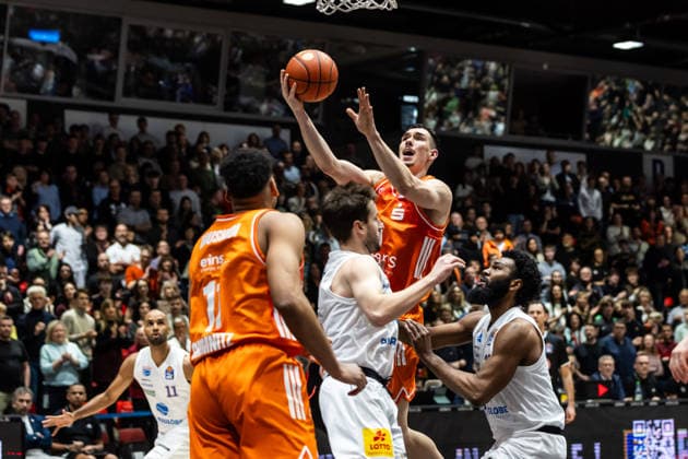 GER, easy-Credit Basketball-Bundesliga, Niners Chemnitz - Syntainics MBC. 07.02.2026, Messe, Chemnitz, GER, easy-Credit Basketball-Bundesliga, Niners Chemnitz - Syntainics MBC. Yordan Minchev (Niners Chemnitz, 91) Foto Alexander Trienitz Chemnitz Messe Sachsen Deutschland