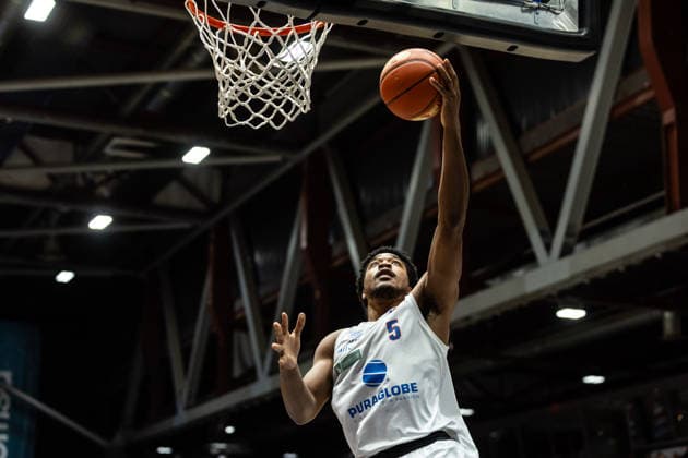 GER, easy-Credit Basketball-Bundesliga, Niners Chemnitz - Syntainics MBC. 07.02.2026, Messe, Chemnitz, GER, easy-Credit Basketball-Bundesliga, Niners Chemnitz - Syntainics MBC. Marcus Foster (Syntainics MBC, 5) Foto Alexander Trienitz Chemnitz Messe Sachsen Deutschland