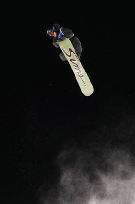 February 7, 2026, Livigno, Italy: New Zealand s Lyon Farrell hits a jump during the men s snowboard big air final during the Milano Cortina 2026 Winter Olympic Games, Olympische Spiele, Olympia, OS in Livigno, Italy, Saturday, Feb. 7, 2026. Canada News - February 7, 2026  - ZUMAc35_ 20260207_zaf_c35_069 Copyright: xSeanxKilpatrickx