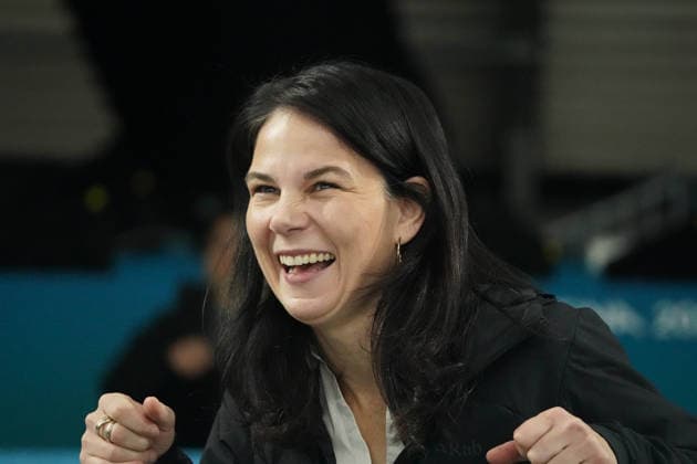 Milano Cortina, 2026 , Winter Olympic Games, Olympische Spiele, Olympia, OS Olympische Winter-Olympische spiele 2026 , Eishockey Frauen, Women s Preliminary Round Deutschland. Japan, Germany-Japan, Milano, Ice hockey, Eishockey Arena VIP Gast, Annalena Baerbock Deustchland Photocopyright Gladys Chai von der Laage *** Milano Cortina, 2026 , Winter Olympic Games, Winter Olympic Games 2026 , Ice Hockey Women, Women s Preliminary Round Germany Japan, Germany Japan, Milano, Ice Hockey Arena VIP Guest, Annalena Baerbock Germany Photocopyright Gladys Chai von der Laage