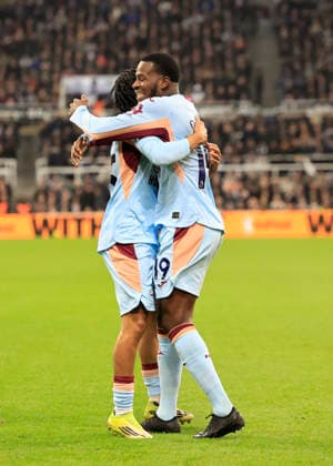 Newcastle United v Brentford Premier League Dango Ouattara of Brentford (right) celebrates scoring his teams third goal with team mates during the Premier League match at St. James s Park, Newcastle 07 02 2026 UK Newspapers OUT Copyright: xFredxPalmerx FIL-22936-0123
