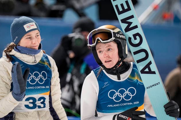 Winter Olympics in Milan Cortina 2026 Val di Fiemme 20260207. Norway s Silje Opseth and Eirin Maria Kvandal after the 2nd round of the women s individual normal hill in the Predazzo Ski jumping, Skispringen, Ski, nordisch Stadium during the Winter Olympics in Milano Cortina 2026. Photo: Terje Pedersen NTB Val di Fiemme Norway EDITORIAL USE ONLY. RESTRICTED USE FOR BETTING COMPANIES Ref:_SPOpgq0vx2CiOc.jpg *** Winter Olympics in Milan Cortina 2026 Val di Fiemme 20260207 Norway s Silje Opseth and Eirin Maria Kvandal after the 2nd round of the women s individual normal hill in the Predazzo Ski Jumping Stadium during the Winter Olympics in Milano Cortina 2026 Photo Terje Pedersen NTB Val di Fiemme Norway EDITORIAL USE ONLY RESTRICTED USE FOR BETTING COMPANIES  Copyright: xTerjexPedersenx xNTBx