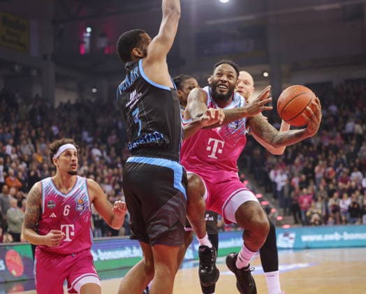 Jeff Garrett Telekom Baskets Bonn vs. Science City Jena 19. Speiltag - Saison 2025 26