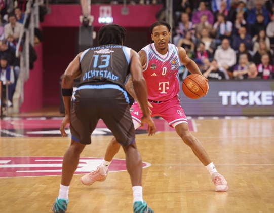 Jalen Finch Telekom Baskets Bonn vs. Science City Jena 19. Speiltag - Saison 2025 26