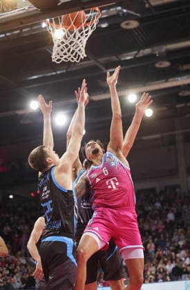 Michael Kessens Telekom Baskets Bonn vs. Science City Jena 19. Speiltag - Saison 2025 26