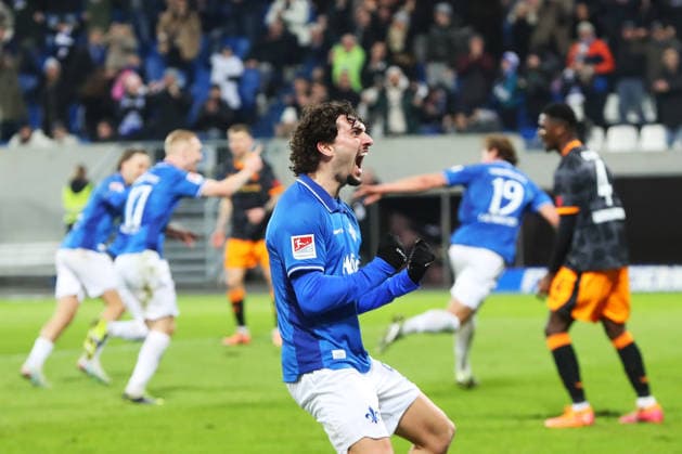 07.02.2026, xtvx, Fussball 2.Bundesliga, SV Darmstadt 98 - 1.FC Kaiserslautern v.l. Goal scored, Tor zum 2:0 Fynn Lakenmacher (SV Darmstadt 98) Maxwell Gyamfi (1. FC Kaiserslautern) Torjubel, Goal celebration, celebrate the goal, celebrates scoring Fraser Hornby (SV Darmstadt 98) (DFL DFB REGULATIONS PROHIBIT ANY USE OF PHOTOGRAPHS as IMAGE SEQUENCES and or QUASI-VIDEO) Darmstadt