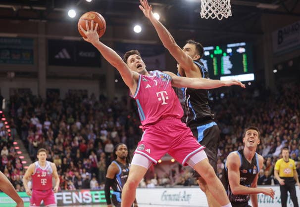 Grayson Murphy Telekom Baskets Bonn vs. Science City Jena 19. Speiltag - Saison 2025 26