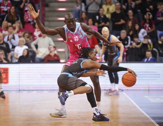 Kur Jongkuch Telekom Baskets Bonn vs. Science City Jena 19. Speiltag - Saison 2025 26