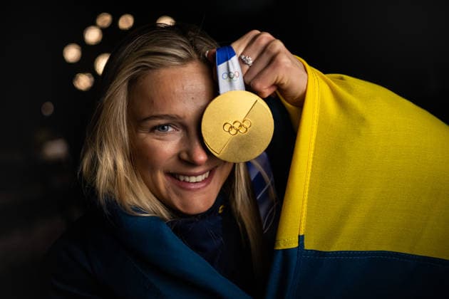 260207 Frida Karlsson of Sweden poses for a portrait with her Olympic gold medal at a press meet after the women™s 20 km skiathlon cross-country skiing during day 1 of the 2026 Winter Olympics on February 7, 2026 in Val di Fiemme. Photo: Maxim ThorÃ BILDBYRAN kod MT MT0963 skidor cross-country skiing langrenn Olympic Games, Olympische Spiele, Olympia, OS olympics winter olympics os ol olympiska spel vinter-os olympiske leker milano cortina 2026 milan cortina 2026 milano cortina 2026 olympic games milano cortina 2026 winter olympic games milano cortina-os milano cortina-ol vinter-ol 1 bbeng sverige pressträff porträtt portrait *** 260207 Frida Karlsson of Sweden poses for a portrait with her Olympic gold medal at a press meet after the women™s 20 km skiathlon cross country skiing during day 1 of the 2026 Winter Olympics on February 7, 2026 in Val di Fiemme Photo Maxim ThorÃ BILDBYRAN kod MT MT0963 skidor cross country skiing langrenn olympic games olympics winter olympics os ol olympiska spel vinter os olympiske leker milano cortina 2026 milan cortina 2026 milano cortina 2026 olympic games milano cortina 2026 winter olympic games milano cortina os milano cortina ol vinter ol 1 bbeng sverige pressträff porträtt portrait  Copyright: MAXIMxTHORE BB260207MT184