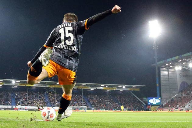 07.02.2026, xrekx, Fussball 2.Bundesliga, SV Darmstadt 98 - 1.FC Kaiserslautern v.l. Naatan Skyttä Skyttae (1.FC Kaiserslautern) Eckball (DFL DFB REGULATIONS PROHIBIT ANY USE OF PHOTOGRAPHS as IMAGE SEQUENCES and or QUASI-VIDEO) Darmstadt
