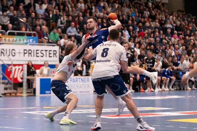 Merlin Fuss (HBW Balingen Weilstetten, 13), , beim Wurf, HBW Balingen Weilstetten vs. 1. VFL Potsdam, Handball, 2. Bundesliga, 18. Spieltag, Saison 2025 2026, 07.02.2026 Eibner-Pressefoto Andreas Ulmer HBW Balingen Weilstetten vs. 1. VFL Potsdam, Handball, 2. Bundesliga, 18. Spieltag, Saison 2025 2026, 07.02.2026 Balingen Copyright: xEibner-Pressefoto AndreasxUlmerx EP_AUR