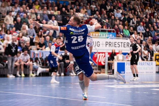 Tobias Heinzelmann (HBW Balingen Weilstetten, 28), beim Wurf, HBW Balingen Weilstetten vs. 1. VFL Potsdam, Handball, 2. Bundesliga, 18. Spieltag, Saison 2025 2026, 07.02.2026 Eibner-Pressefoto Andreas Ulmer HBW Balingen Weilstetten vs. 1. VFL Potsdam, Handball, 2. Bundesliga, 18. Spieltag, Saison 2025 2026, 07.02.2026 Balingen Copyright: xEibner-Pressefoto AndreasxUlmerx EP_AUR