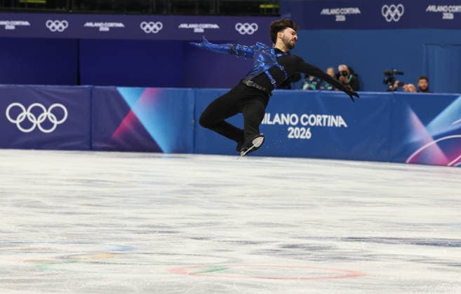 February 7, 2026, Milan, Lombardy, Italy: performs his Men s Single Short Program in the Figure skating, Eiskunstlauf Team Event at the Milano Cortina 2026 Winter Olympic Games, Olympische Spiele, Olympia, OS Milan Italy - ZUMAc179 20260207_oly_c179_019 Copyright: xMickaelxChavetx