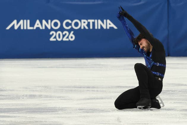 February 7, 2026, Milan, Lombardy, Italy: KEVIN AYMOZ of France reacts to his performance in the Men s Single Short Program of the Figure skating, Eiskunstlauf Team Event at the Milano Cortina 2026 Winter Olympic Games, Olympische Spiele, Olympia, OS Milan Italy - ZUMAc179 20260207_oly_c179_035 Copyright: xMickaelxChavetx