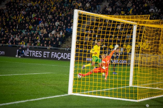 FOOTBALL : FC Nantes vs Olympique Lyonnais - Ligue 1 - JournÃ e 21 - 07 02 2026 ArrÃªt d™Anthony Lopes (FC Nantes) NantesFrance  Copyright: xEmilienxJousselinx