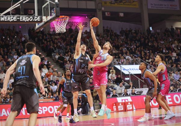 Melvin Jostmann Telekom Baskets Bonn vs. Science City Jena 19. Speiltag - Saison 2025 26