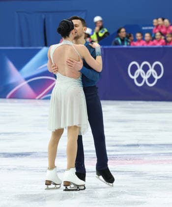February 7, 2026, Milan, Lombardy, Italy: CHARLENE GUIGNARD and MARCO FABBRI of Team Italy react after performing their Ice Dance Free Dance in the Figure skating, Eiskunstlauf Team Event at the Milano Cortina 2026 Winter Olympic Games, Olympische Spiele, Olympia, OS Milan Italy - ZUMAc179 20260207_oly_c179_170 Copyright: xMickaelxChavetx