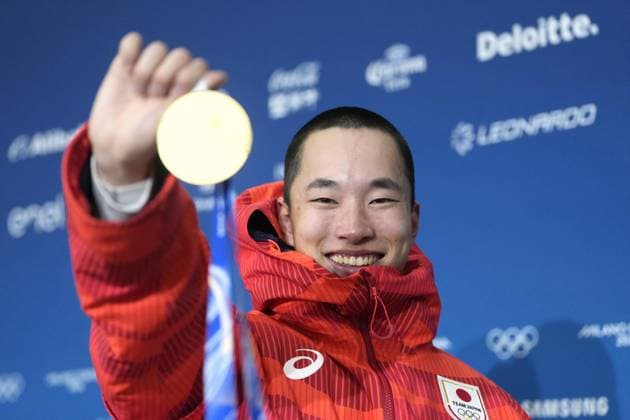 Milan Cortina Olympics: Snowboard Japan s Kira Kimura poses after winning the men s snowboard big air gold at the Milan Cortina Olympics at Livigno Snow Park in Livigno, Italy, on Feb. 7, 2026.  A14AA0005254742P