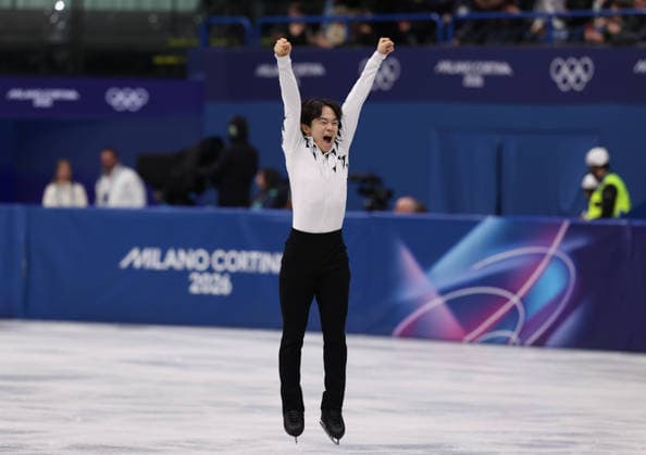 260207 -- MILAN, Feb. 7, 2026 -- Kagiyama Yuma of Japan celebrates after the short program of men single skating for Figure skating, Eiskunstlauf team event at the Milan-Cortina 2026 Olympic Winter games, Winterspiele,Spiele, Summer games in Milan, Italy, Feb. 7, 2026. MICO2026ITALY-MILAN-OLYMPIC WINTER GAMES-FIGURE SKATING TEAM EVENT-MEN SINGLE SKATING-SHORT PROGRAM ChenxYichen  (MICO2026)ITALY-MILAN-OLYMPIC WINTER GAMES-FIGURE SKATING TEAM EVENT-MEN SINGLE SKATING-SHORT PROGRAM IMAGO ChenxYichen  imago images 0847041784