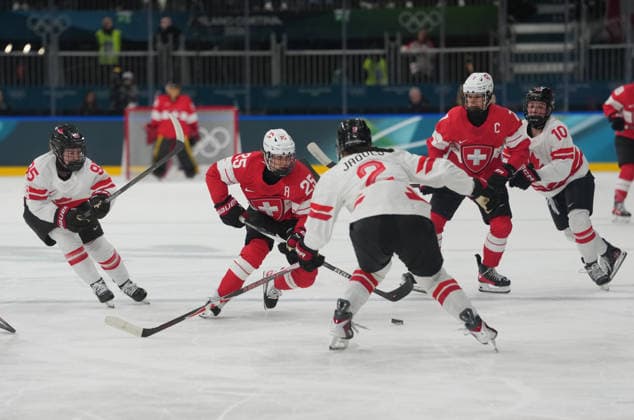 (260208) -- MILAN, Feb. 8, 2026 -- Alina Muller (2nd L) of Switzerland competes during the Ice hockey, Eishockey women s preliminary round group A match between Switzerland and Canada at the Milan-Cortina 2026 Olympic Winter games, Winterspiele,Spiele, Summer games in Milan, Italy, Feb. 7, 2026. ) (MICO2026)ITALY-MILAN-OLYMPIC WINTER GAMES-ICE HOCKEY-WOMEN-PRELIMINARY ROUND-SUI VS CAN TaoxXiyi 