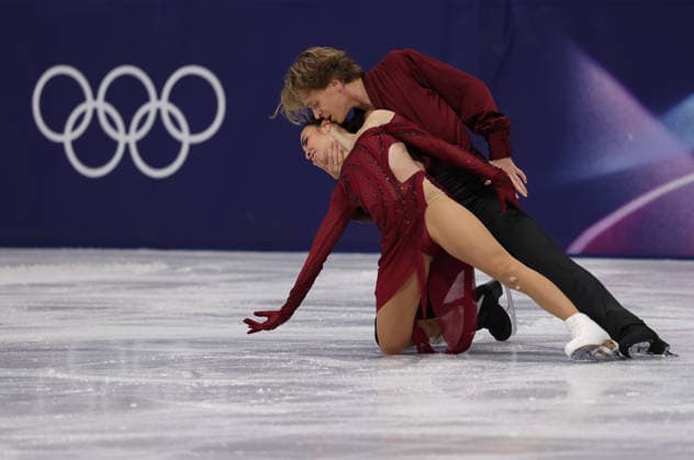 (260208) -- MILAN, Feb. 8, 2026 -- Diana Davis (front) Gleb Smolkin of Georgia perform during the free dance of ice dance skating for Figure skating, Eiskunstlauf team event at the Milan-Cortina 2026 Olympic Winter games, Winterspiele,Spiele, Summer games in Milan, Italy, Feb. 7, 2026. ) (MICO2026)ITALY-MILAN-OLYMPIC WINTER GAMES-FIGURE SKATING TEAM EVENT-ICE DANCE-FREE DANCE ChenxYichen 