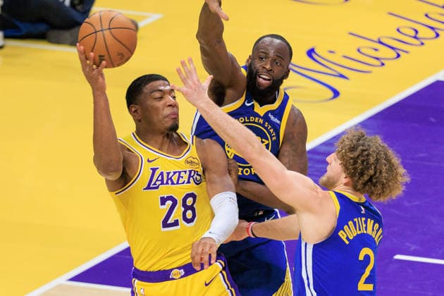 February 7, 2026, Los Angeles, California, USA: Rui Hachimura 28 of the Los Angeles Lakers tries to pass away from Draymond Green 23 and Brandin Podziemski 2 of the Golden State Warriors during a regular season NBA, Basketball Herren, USA game on Saturday February 7, 2026 at Crypto.com Arena in Los Angeles, California. Lakers defeat Warriors, 105-99. JAVIER ROJAS PI Lakers Vs. Warriors  - ZUMAp124 20260207_zaa_p124_032 Copyright: xJavierxRojasx