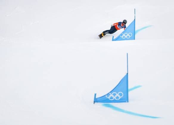 LIVIGNO - Michelle Dekker during the parallel giant slalom qualifying event in snowboarding at the Winter Olympics in Milan and Cortina. IRIS VAN DEN BROEK ANP xVIxANPxSportx xxANPxIVx 550007820 originalFilename: 550007820.jpg