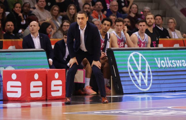 Headcoach Marko Stankovic (Bonn), Telekom Baskets Bonn vs Science City Jena, easyCredit BBL, Matchday 19, Telekom Dome Bonn, 7 February 2026.
