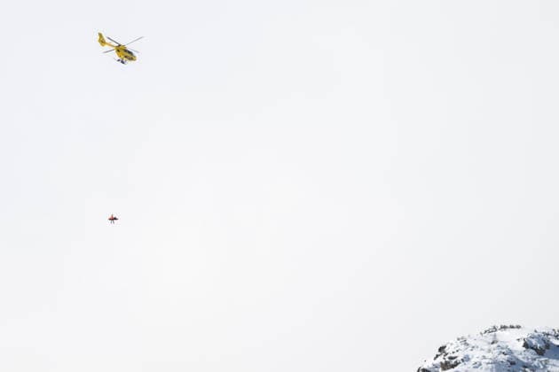 260208 Lindsey Vonn of USA and a helicopter during women s alpine skiing downhill during day 2 of the 2026 Winter Olympics on February 8, 2026 in Cortina. Photo: Jon Olav Nesvold BILDBYRAN COP 217 JM0784 bbeng alpint alpine skiing Olympic Games, Olympische Spiele, Olympia, OS olympics winter olympics os ol olympiska spel vinter-os olympiske leker milano cortina 2026 milan cortina 2026 milano cortina 2026 olympic games milano cortina 2026 winter olympic games milano cortina-os milano cortina-ol vinter-ol störtlopp downhill dam skada *** 260208 Lindsey Vonn of USA and a helicopter during women s alpine skiing downhill during day 2 of the 2026 Winter Olympics on February 8, 2026 in Cortina Photo Jon Olav Nesvold BILDBYRAN COP 217 JM0784 bbeng alpine alpine skiing olympic games olympics winter olympics os ol olympic games winter os olympic games milano cortina 2026 milan cortina 2026 milano cortina 2026 olympic games milano cortina 2026 winter olympic games milano cortina os milano cortina ol winter ol downhill women s injury  Copyright: JONxOLAVxNESVOLD BB260208JE008