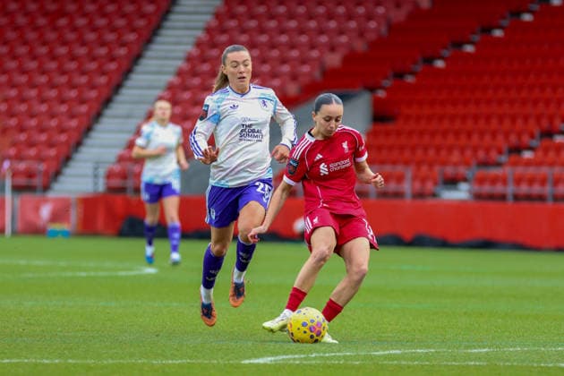 Liverpool FC Women v Aston Villa Women - Women s Super League 25 26 Liverpool s Mia Enderby shooting during match against Aston Villa - Women s Super League 25 26 08.02.2026 Liverpool Brewdog Stadium United Kingdom Copyright: xZacharyxLockex