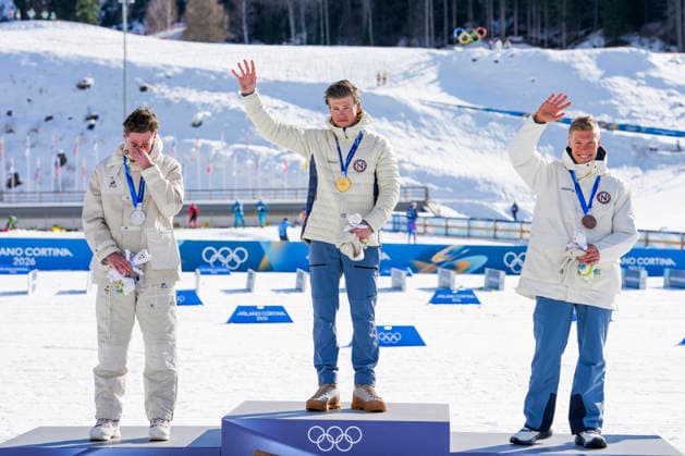 Winter Olympics in Milan Cortina 2026 Val di Fiemme, Italy 20260208. Mathis Desloges from France, Johannes Hosflot Klaebo from Norway and Martin Lowstrom Nyenget from Norway on the podium after the men s cross-country 20 km Skiathlon at Lago di Tesero during the Winter Olympics in Milano Cortina 2026. Photo: Lise Aserud NTB Val di Fiemme Italy EDITORIAL USE ONLY. RESTRICTED USE FOR BETTING COMPANIES Ref:_SPO9lVyL8x0FiQ.jpg *** Winter Olympics in Milan Cortina 2026 Val di Fiemme, Italy 20260208 Mathis Desloges from France, Johannes Hosflot Klaebo from Norway and Martin Lowstrom Nyenget from Norway on the podium after the men s cross country 20 km Skiathlon at Lago di Tesero during the Winter Olympics in Milano Cortina 2026 Photo Lise Aserud NTB Val di Fiemme Italy EDITORIAL USE ONLY RESTRICTED USE FOR BETTING COMPANIES  Copyright: xLisexAserudx xNTBx