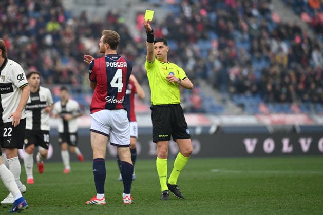 CALCIO - Serie A - Bologna FC vs Parma Calcio Yellow Card for Tommaso Pobega (Bologna Fc9 during Bologna FC vs Parma Calcio, Italian soccer Serie A match in Bologna, Italy, February 08 2026 Bologna Italy  Copyright: xIPAxSport ABACAx