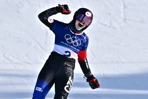 XXV Winter Olympic Games, Olympische Spiele, Olympia, OS Snowboarding - Women s Parallel Giant Slalom,Semifinals, February 8, 2026, Livigno. Zuzana Maderova from Czechia celebrates advancing to the final. (CTKxPhoto DavidxTanecek) CTKPhotoP2026020803887  CTKPhotoP2026020803887