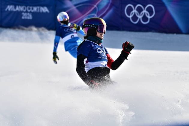 XXV Winter Olympic Games, Olympische Spiele, Olympia, OS Snowboarding - Women s Parallel Giant Slalom,Semifinals, February 8, 2026, Livigno. Zuzana Maderova from Czechia celebrates advancing to the final. (CTKxPhoto DavidxTanecek) CTKPhotoP2026020803888  CTKPhotoP2026020803888