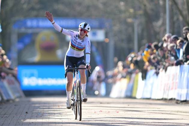Dutch Lucinda Brand crosses the finish line at the women s Elite race of the Krawatencross cyclocross in Lille, the seventh stage (out of 8) in the X2O Badkamers Trofee competition, on Sunday 08 February 2026. DAVIDxPINTENS  x161951424x
