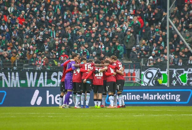 Deutschland: Fussball 2.Bundesliga 2025 26, 21. Spieltag - Hannover 96 vs Holstein Kiel - Heinz von Heiden Arena Stadion (Hannover): Hannover