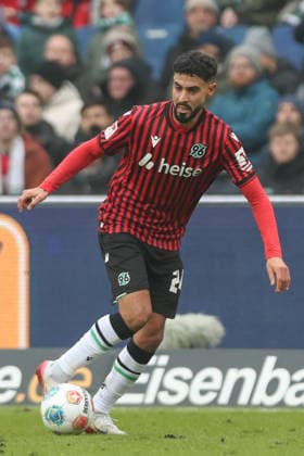 08.02.2026, xtgx, Fussball 2. Bundesliga, Hannover 96 - Holstein Kiel emspor, v.l. Elias Saad (Hannover, 24) Freisteller, Einzelbild, Ganzkoerper, single frame (DFL DFB REGULATIONS PROHIBIT ANY USE OF PHOTOGRAPHS as IMAGE SEQUENCES and or QUASI-VIDEO) Hannover