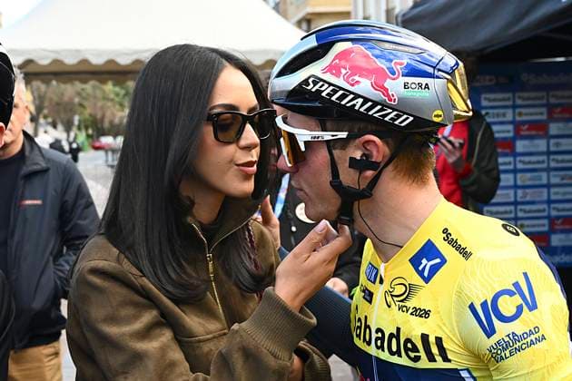 Tour of Valencia 2026 Stage 5 VALENCIA, SPAIN - FEBRUARY 08 : Evenepoel Remco (BEL) of Red Bull BORA Hansgrohe and Oumaima Rayane during stage 5 of the 77th edition of Volta a la Comunitat Valenciana an UCI ProSeries 2.Pro cycling road race stage for Men Elite of 93.8 km with start in Betera and finish in Valencia on February 8, 2026 in Valencia, Spain, 08 02 2026 Valencia Spain  Copyright: xVincentxKalutx