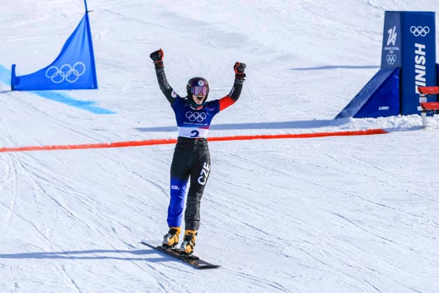OLYMPICS - Winter Olympic Games, Olympische Spiele, Olympia, OS Milano Cortina 2026 LIVIGNO,ITALY,08.FEB.26 - OLYMPICS, SNOWBOARD - Winter Olympic Games Milano Cortina 2026, Parallel Giant Slalom, final, women, men. Image shows the rejoicing of Zuzana Maderova (CZE).  GEPAxpictures xWolfgangxGrebien