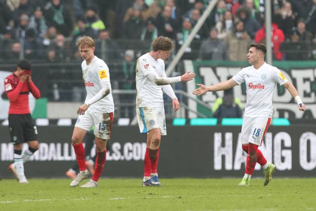 08.02.2026, xtgx, Fussball 2. Bundesliga, Hannover 96 - Holstein Kiel emspor, v.l. Phil Harres (Kiel, 19) Jubel, Torjubel, jubelt ueber das Tor, celebrate the goal, celebration (DFL DFB REGULATIONS PROHIBIT ANY USE OF PHOTOGRAPHS as IMAGE SEQUENCES and or QUASI-VIDEO) Hannover