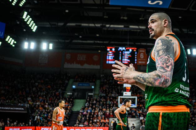 Neu Ulm, Deutschland, 08.02.26: Maik Zirbes (VET-CONCEPT Gladiators Trier) gestikuliert, gestik waehrend des Basketball Bundesliga Spiels zwischen ratiopharm ulm vs VET-CONCEPT Gladiators Trier in der ratiopharm Arena am 08. Februar 2026 in Neu Ulm, Deutschland. (Foto von Harry Langer DeFodi Images) ratiopharm Arena, Germany, 08.02.26: Maik Zirbes (VET-CONCEPT Gladiators Trier) gestures during the Basketball Bundesliga match between ratiopharm ulm vs VET-CONCEPT Gladiators Trier at Neu Ulm on February 8, 2026 in ratiopharm Arena, Germany. (Photo by Harry Langer DeFodi Images) (Photo by Harry Langer DeFodi Images) -