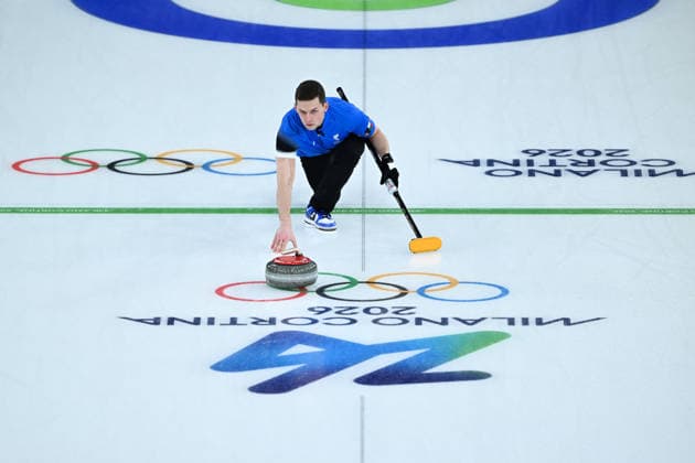 (260208) -- CORTINA D AMPEZZO, Feb. 8, 2026 -- Harri Lill of Estonia competes against Kim Seon-yeong Jeong Yeong-seok of South Korea during the curling mixed doubles round robin session 10 match of the 2026 Milan-Cortina Winter Olympics in Cortina D Ampezzo, Italy, Feb. 8, 2026. ) (MICO2026)ITALY-CORTINA D AMPEZZO-OLYMPIC Winter games, Winterspiele,Spiele, Summer games CURLING-MIXED DOUBLES-ROUND ROBIN LianxYi 