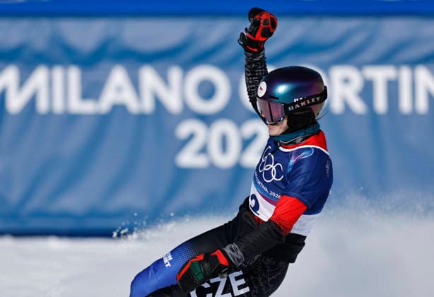 (260208) -- LIVIGNO, Feb. 8, 2026 -- Zuzana Maderova of the Czech Republic celebrates during the Snowboard Women s Parallel Giant Slalom Finals at the Milan-Cortina 2026 Olympic Winter games, Winterspiele,Spiele, Summer games in Livigno, Italy, Feb. 8, 2026. ) (MICO2026)ITALY-LIVIGNO-OLYMPIC WINTER GAMES-SNOWBOARD-WOMEN S PARALLEL GIANT SLALOM-FINALS WangxPeng 
