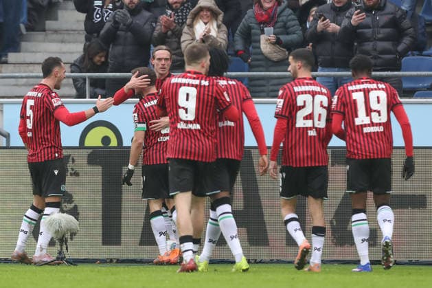 08.02.2026, xtgx, Fussball 2. Bundesliga, Hannover 96 - Holstein Kiel emspor, v.l. Stefan Teitur Thordarson (Hannover, 23) Jubel, Torjubel, jubelt ueber das Tor, celebrate the goal, celebration (DFL DFB REGULATIONS PROHIBIT ANY USE OF PHOTOGRAPHS as IMAGE SEQUENCES and or QUASI-VIDEO) Hannover