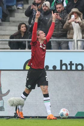 08.02.2026, xtgx, Fussball 2. Bundesliga, Hannover 96 - Holstein Kiel emspor, v.l. Stefan Teitur Thordarson (Hannover, 23) Jubel, Torjubel, jubelt ueber das Tor, celebrate the goal, celebration (DFL DFB REGULATIONS PROHIBIT ANY USE OF PHOTOGRAPHS as IMAGE SEQUENCES and or QUASI-VIDEO) Hannover