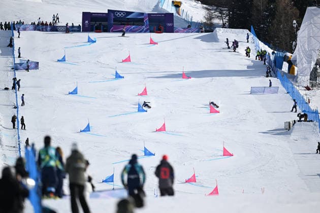 (L-R) Tsubaki Miki (JPN), BUCK Kaylie (CAN), FEBRUARY 8, 2026 - Snowboarding : Women s Parallel Giant Slalom 1 8 Final during the Milano Cortina 2026 Olympic Winter games, Winterspiele,Spiele, Summer games at Livigno Snow Park in Livigno, Italy.  aflo_318944567