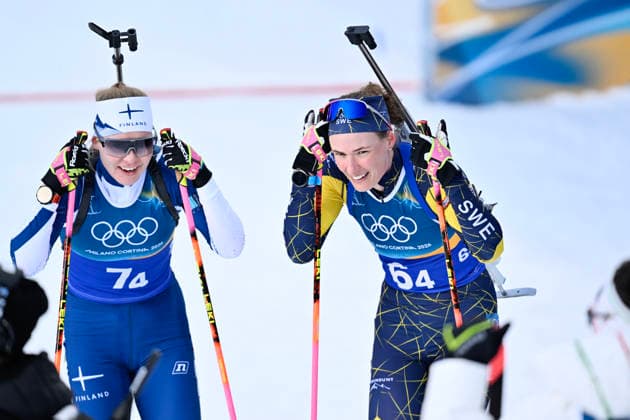 ANTERSELVA, ITALIEN 20260208 Finlands Suvi Minkkinen pa en sjätte plats och Sveriges Hanna Öberg pa en femte plats under mixedstafetten 4x6 km i skidskytte under vinter-OS i Anterselva, Italien. *** Bilden ingar i SPORTPAKET. För övriga BETALBILD *** ANTERSELVA ITALIEN x10050x *** ANTERSELVA, ITALY 20260208 Finlands Suvi Minkkinen in sixth place and Swedens Hanna Öberg in fifth place during the mixed 4x6 km biathlon relay at the Winter Olympics in Anterselva, Italy Picture in SPORT PACKAGE For others PAY PICTURE ANTERSELVA ITALY x10050x  Copyright: xPontusxLundahl TTx OS 2026 SKIDSKYTTE